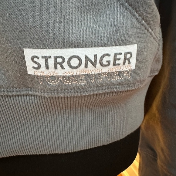 Peloton hooded sweatshirt size small - Picture 4 of 5